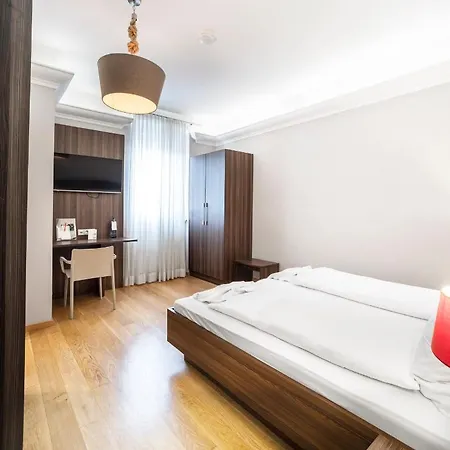 City-world Aparthotel *
