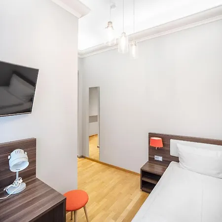 City-world Aparthotel *