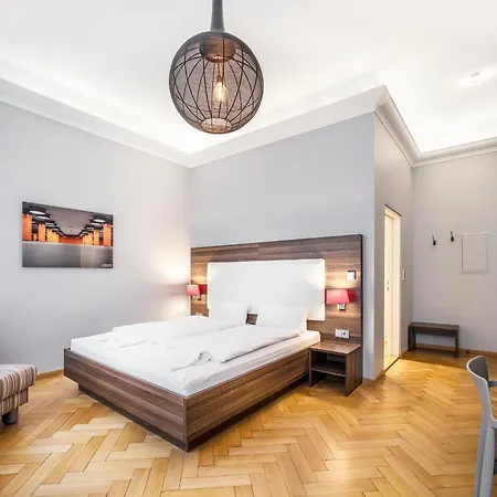 Aparthotel City-world *