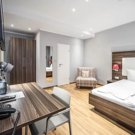 Aparthotel City-world *