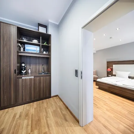 City-world Aparthotel *